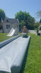 Opblaasbare Slide & Surf Way met surfboard – duurzame zomer waterpret